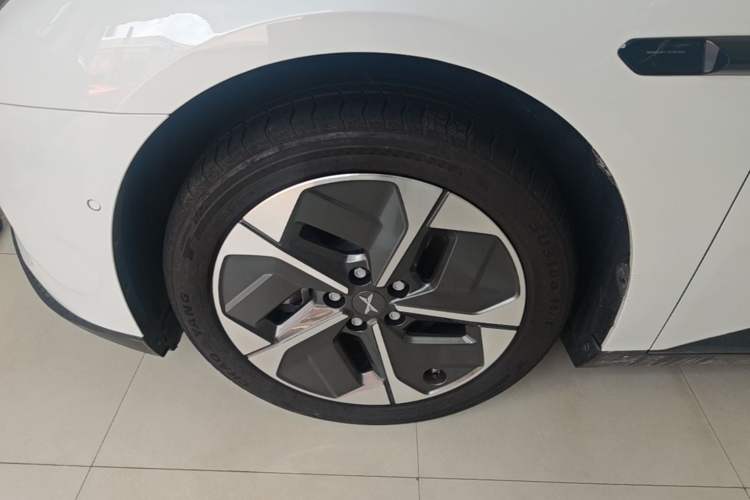 Used XPeng MONA M03 2024 515 Long-Range Exterior 4