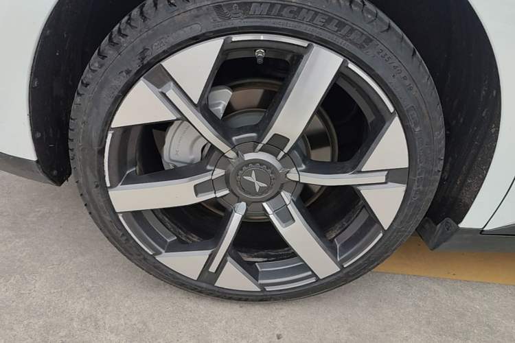 Used XPeng MONA M03 2024 620 with Ultra-Long Range Exterior 5