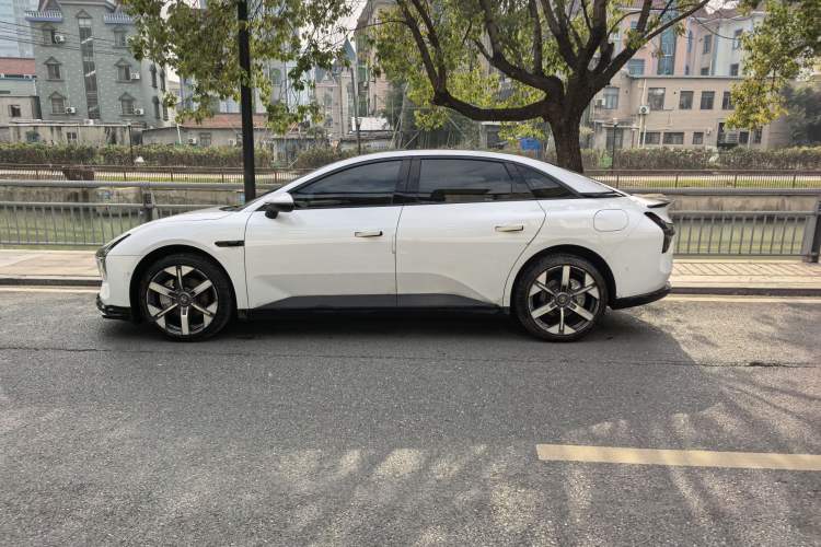 Used XPeng MONA M03 2024 620 with Ultra-Long Range Exterior 6