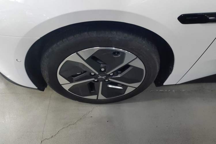 Used XPeng MONA M03 2024 620 with Ultra-Long Range Exterior 7