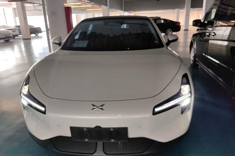 Used XPeng MONA M03 2024 620 with Ultra-Long Range Front