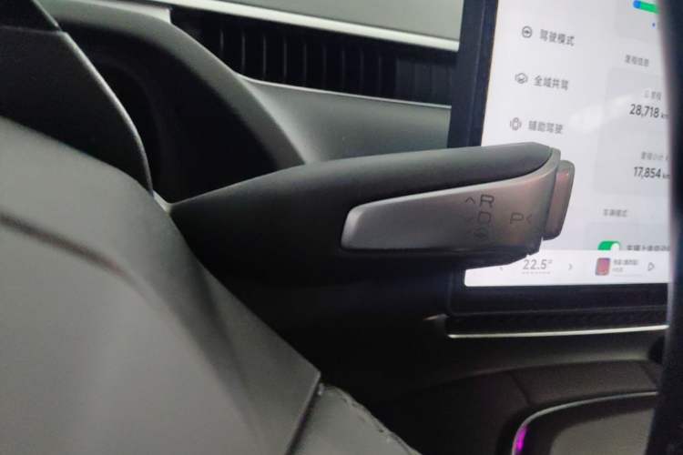 Used XPeng MONA M03 2024 620 with Ultra-Long Range Gear Lever