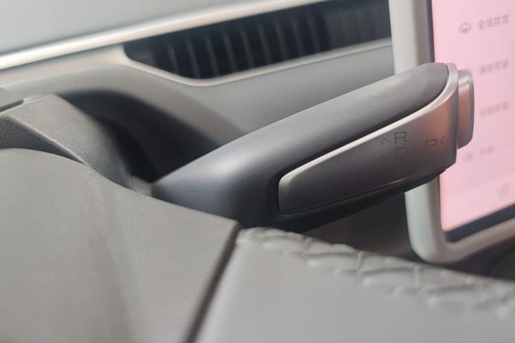 Used XPeng MONA M03 2024 515 Long-Range Gear Lever