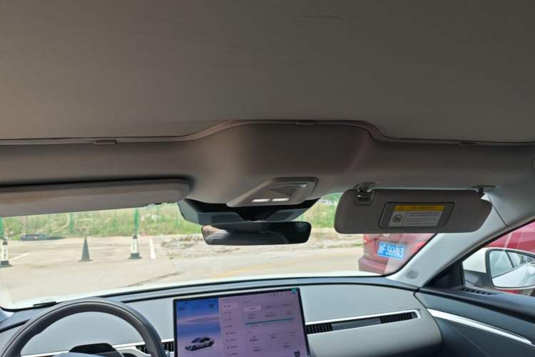 Used XPeng MONA M03 2024 620 with Ultra-Long Range Headliner
