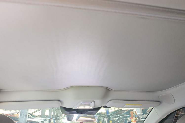 Used XPeng MONA M03 2024 620 with Ultra-Long Range Headliner