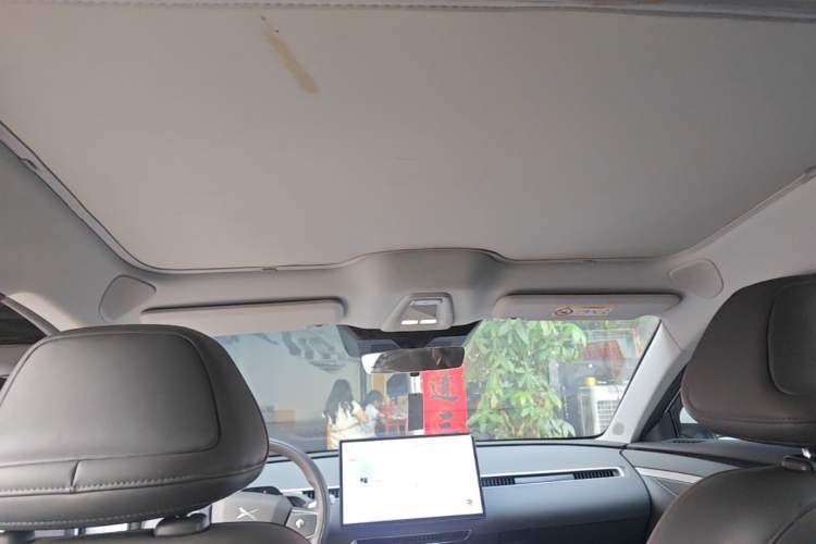 Used XPeng MONA M03 2024 620 with Ultra-Long Range Headliner