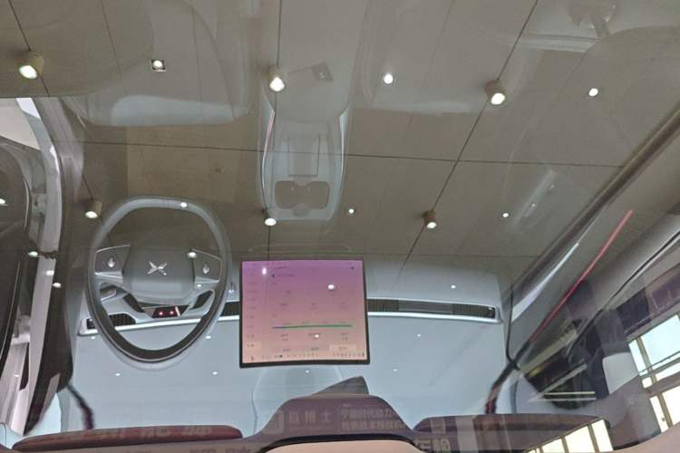 Used XPeng MONA M03 2024 620 with Ultra-Long Range Headliner