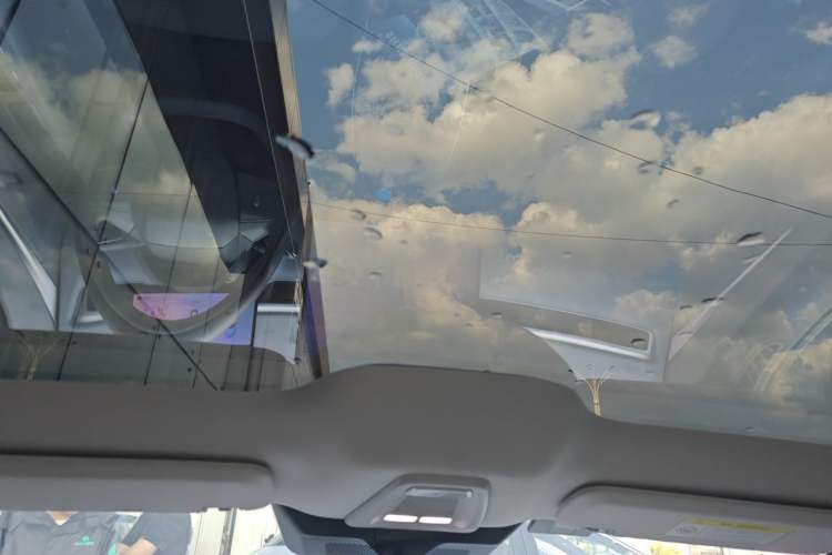 Used XPeng MONA M03 2024 620 with Ultra-Long Range Headliner