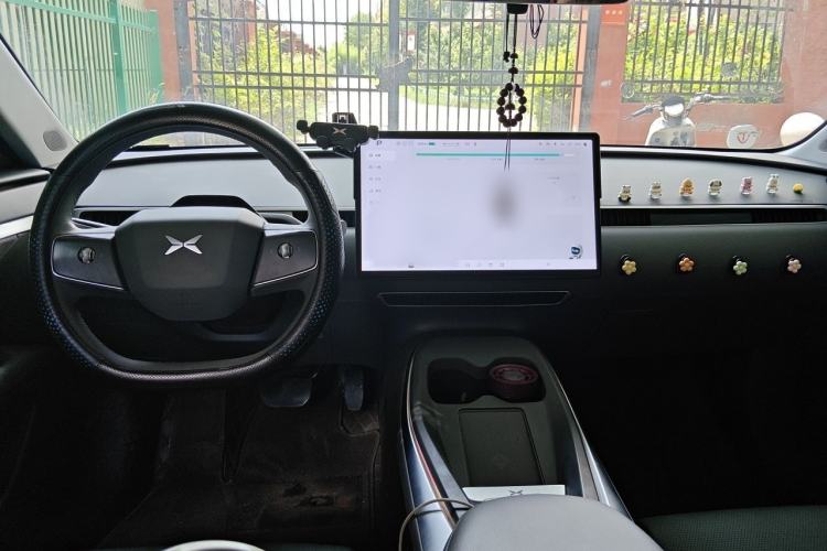 Used XPeng MONA M03 2024 620 with Ultra-Long Range Interior 2