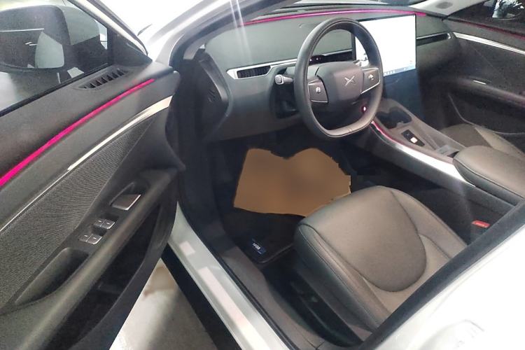 Used XPeng MONA M03 2024 620 with Ultra-Long Range Interior 3