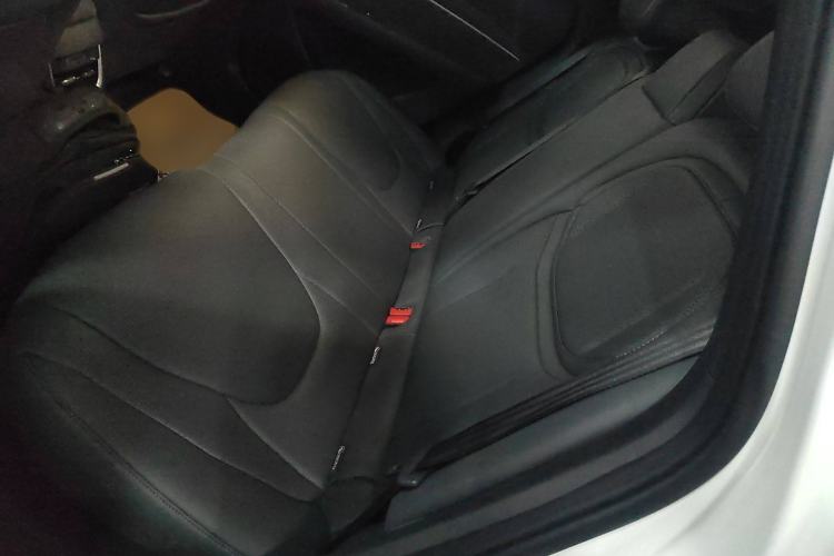 Used XPeng MONA M03 2024 620 with Ultra-Long Range Interior 4