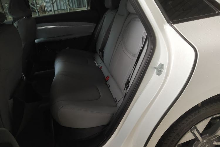 Used XPeng MONA M03 2024 620 with Ultra-Long Range Interior 4