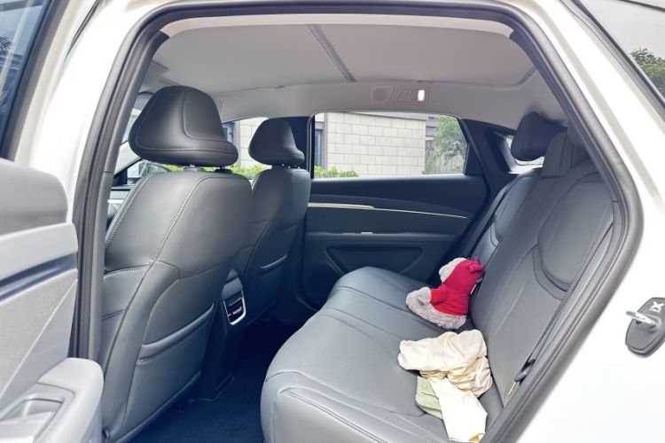 Used XPeng MONA M03 2024 620 with Ultra-Long Range Interior 4