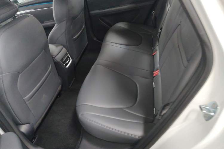 Used XPeng MONA M03 2024 620 with Ultra-Long Range Interior 4