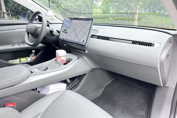Used XPeng MONA M03 2024 620 with Ultra-Long Range Interior 5