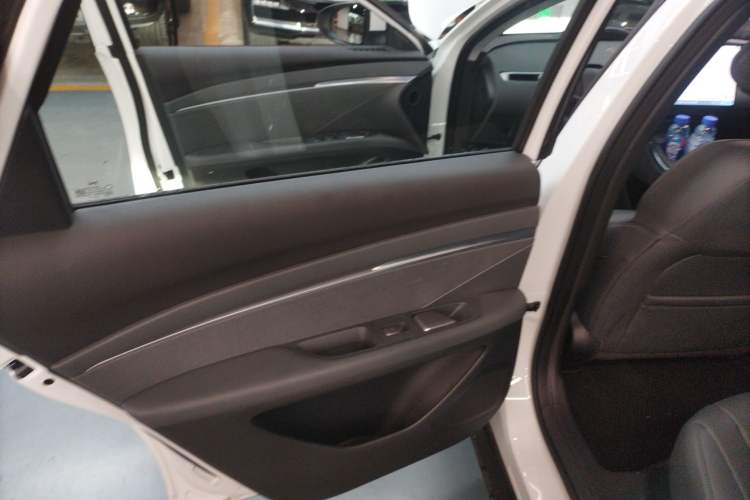 Used XPeng MONA M03 2024 620 with Ultra-Long Range Interior 8