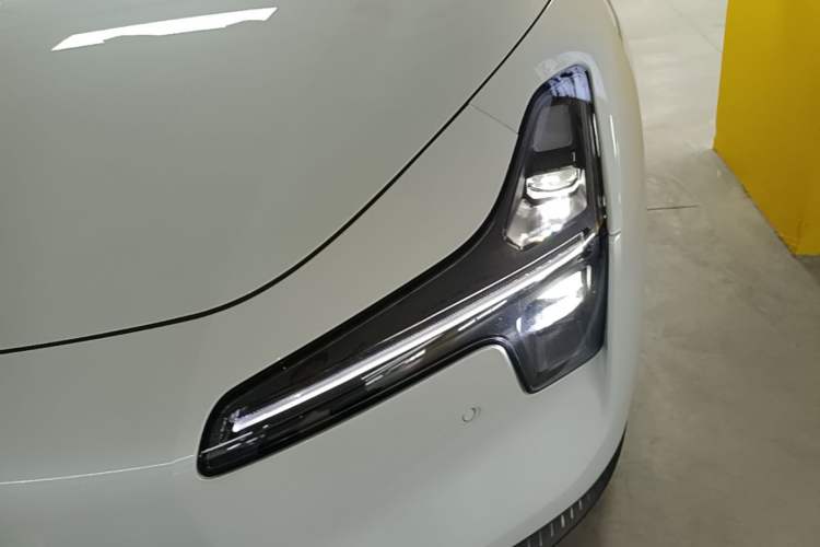 Used XPeng MONA M03 2024 620 with Ultra-Long Range Left Front Headlight