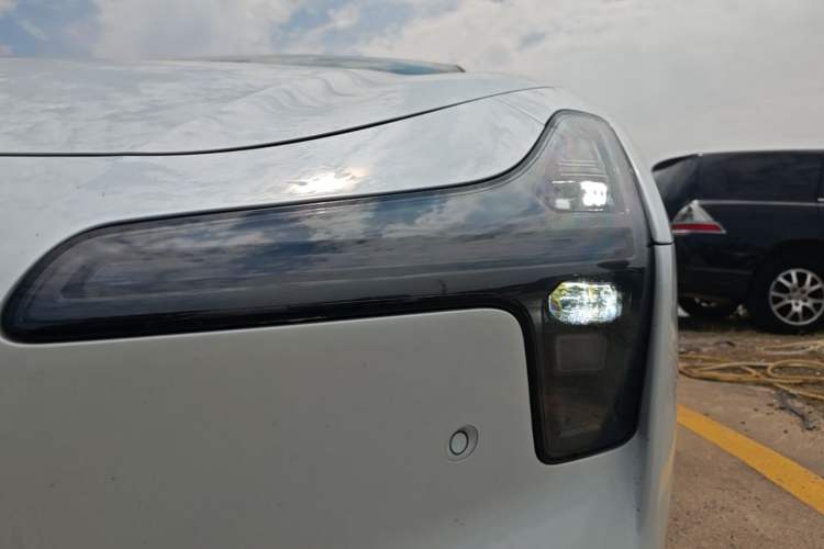 Used XPeng MONA M03 2024 620 with Ultra-Long Range Left Front Headlight
