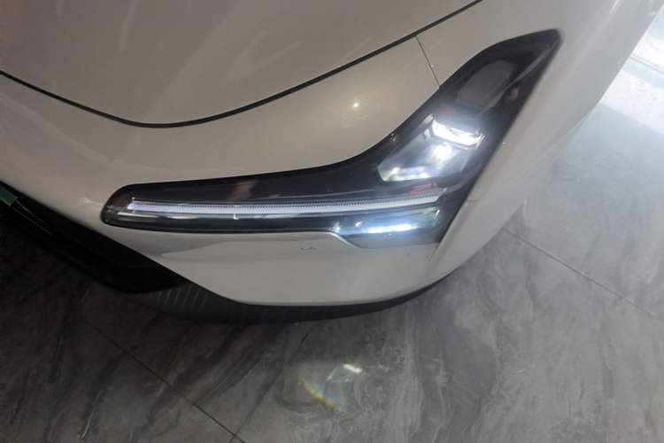 Used XPeng MONA M03 2024 620 with Ultra-Long Range Left Front Headlight