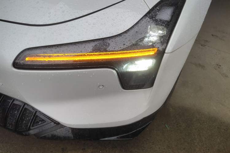 Used XPeng MONA M03 2024 620 with Ultra-Long Range Left Front Headlight