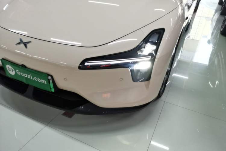 Used XPeng MONA M03 2024 620 with Ultra-Long Range Left Front Headlight