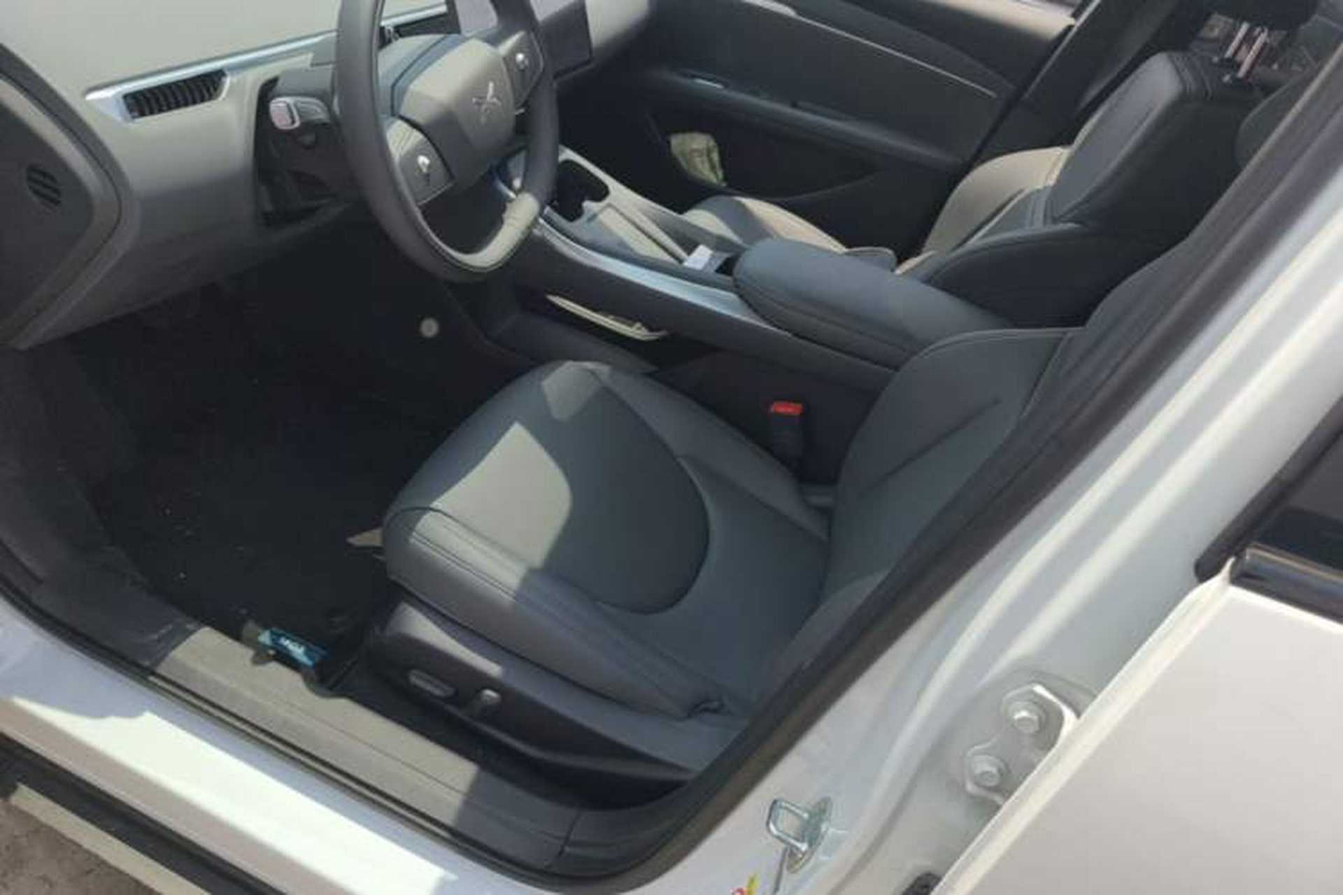 Used XPeng MONA M03 2024 620 with Ultra-Long Range Left Front Seat