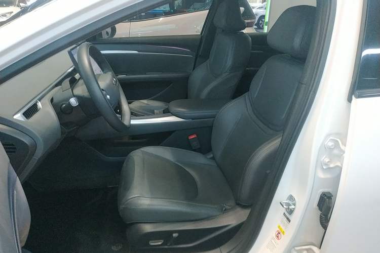 Used XPeng MONA M03 2024 620 with Ultra-Long Range Left Front Seat
