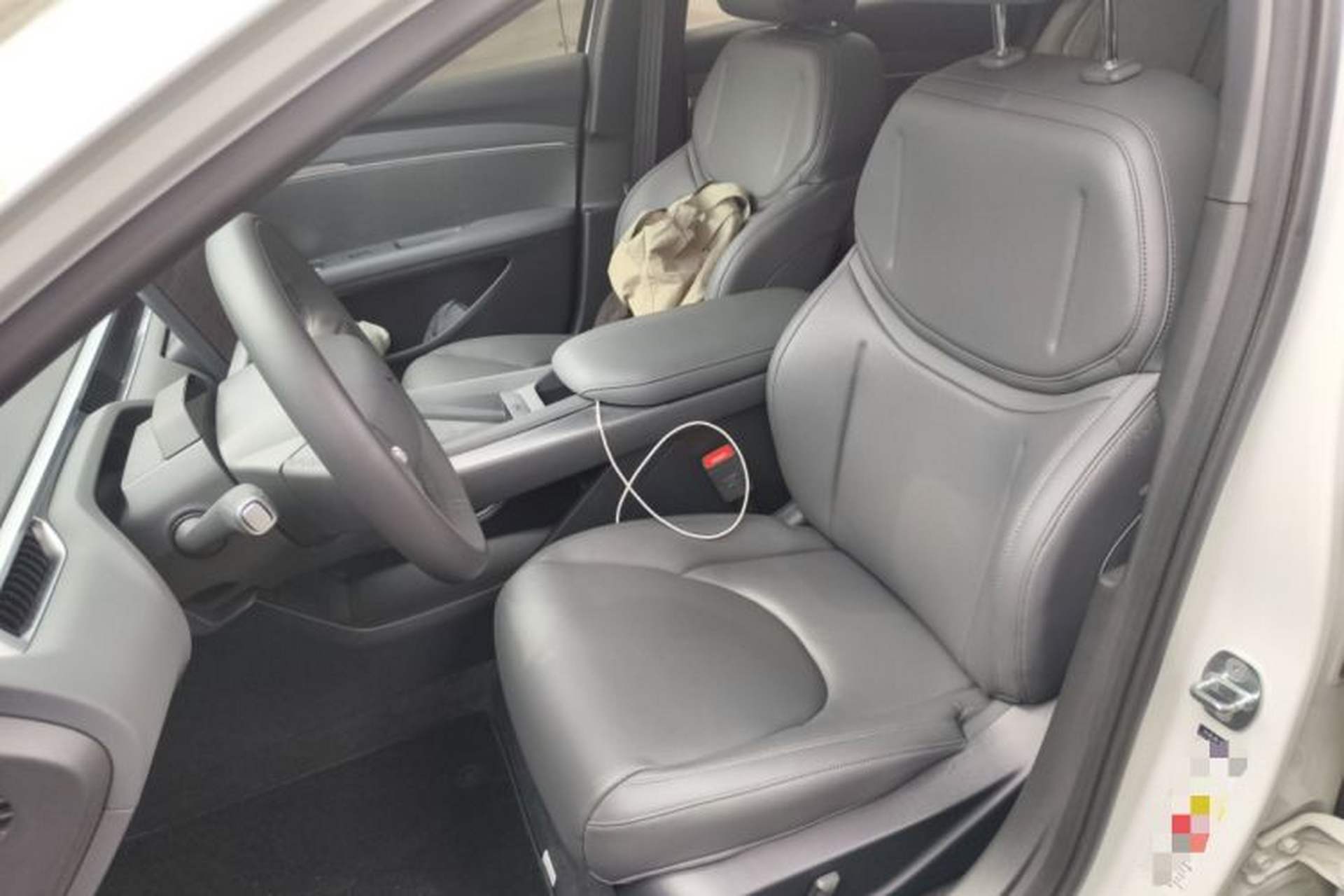 Used XPeng MONA M03 2024 620 with Ultra-Long Range Left Front Seat