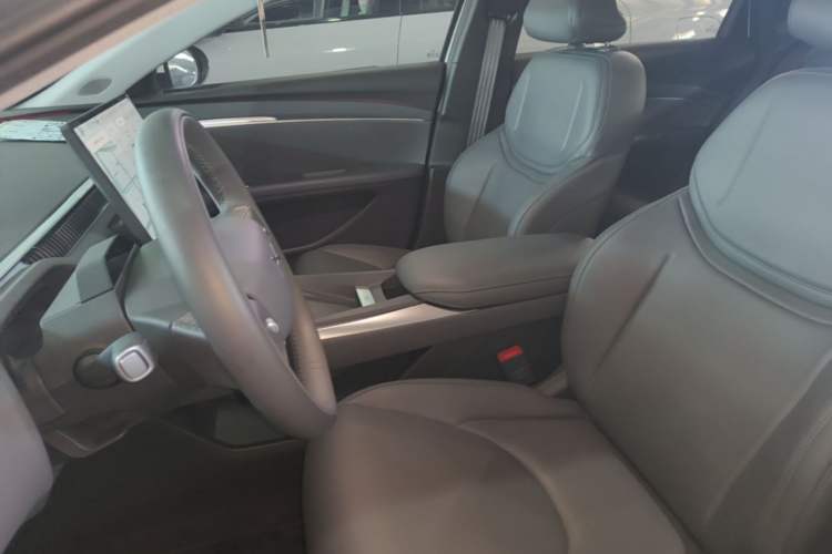 Used XPeng MONA M03 2024 620 with Ultra-Long Range Left Front Seat