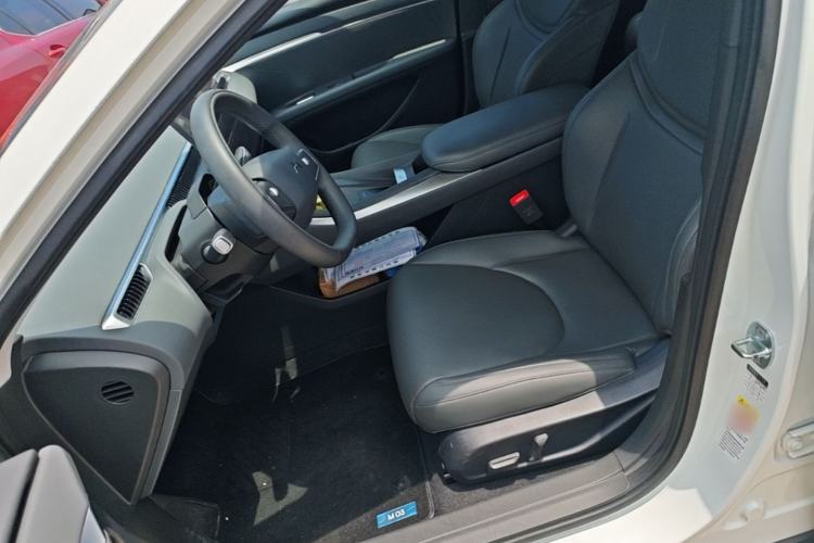 Used XPeng MONA M03 2024 620 with Ultra-Long Range Left Front Seat