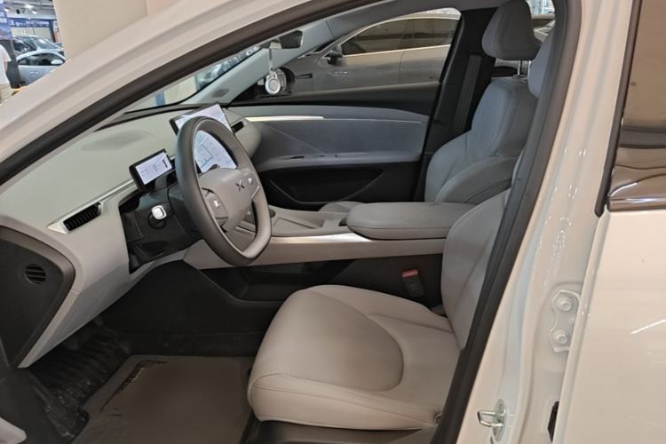 Used XPeng MONA M03 2024 620 with Ultra-Long Range Left Front Seat
