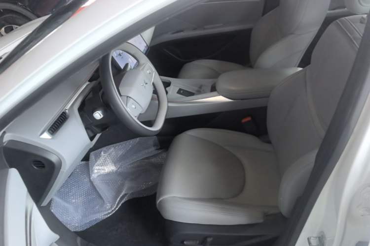Used XPeng MONA M03 2024 620 with Ultra-Long Range Left Front Seat