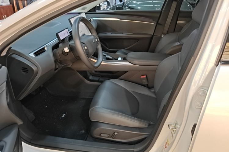 Used XPeng MONA M03 2024 620 with Ultra-Long Range Left Front Seat
