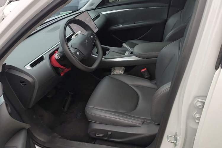 Used XPeng MONA M03 2024 620 with Ultra-Long Range Left Front Seat