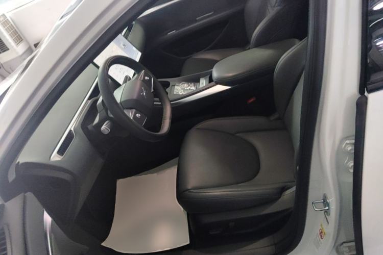 Used XPeng MONA M03 2024 620 with Ultra-Long Range Left Front Seat