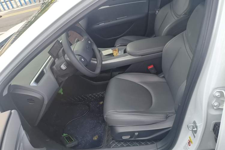 Used XPeng MONA M03 2024 620 with Ultra-Long Range Left Front Seat
