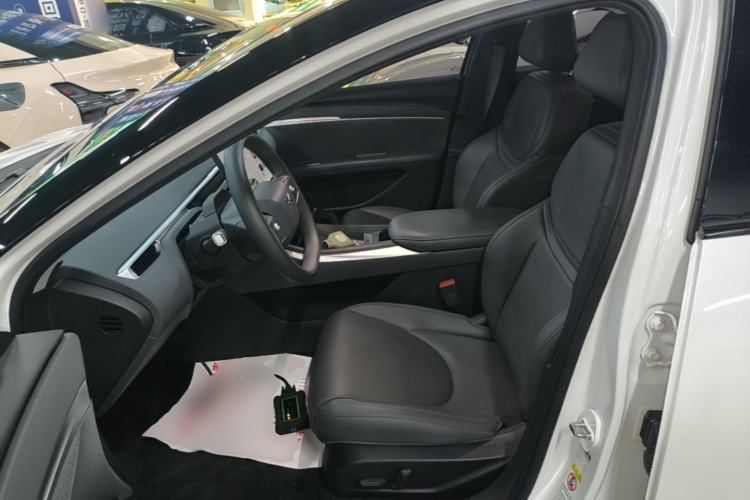 Used XPeng MONA M03 2024 620 with Ultra-Long Range Left Front Seat
