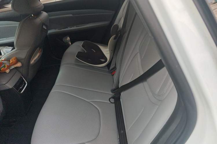 Used XPeng MONA M03 2024 620 with Ultra-Long Range Left Rear Seat