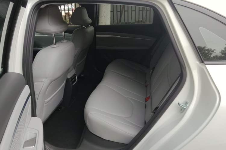 Used XPeng MONA M03 2024 620 with Ultra-Long Range Left Rear Seat