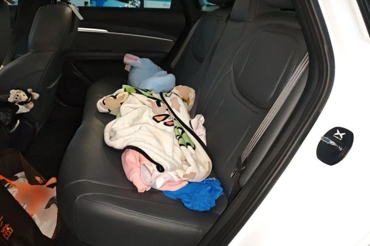 Used XPeng MONA M03 2024 620 with Ultra-Long Range Left Rear Seat