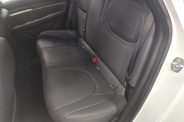 Used XPeng MONA M03 2024 620 with Ultra-Long Range Left Rear Seat