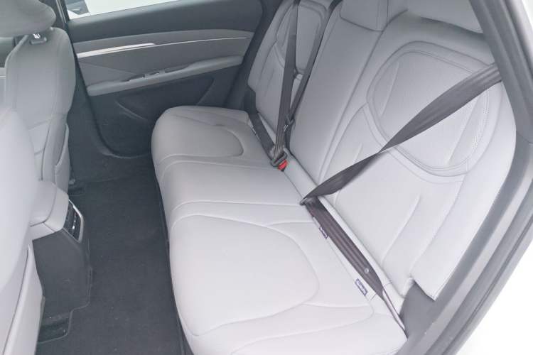 Used XPeng MONA M03 2024 620 with Ultra-Long Range Left Rear Seat