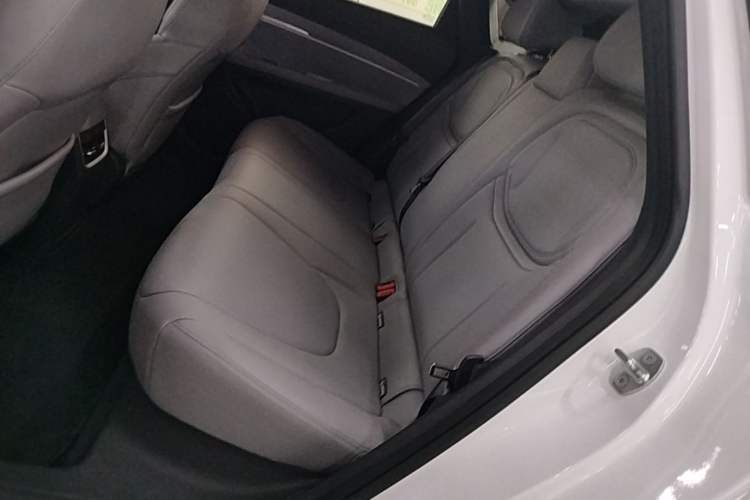 Used XPeng MONA M03 2024 620 with Ultra-Long Range Left Rear Seat