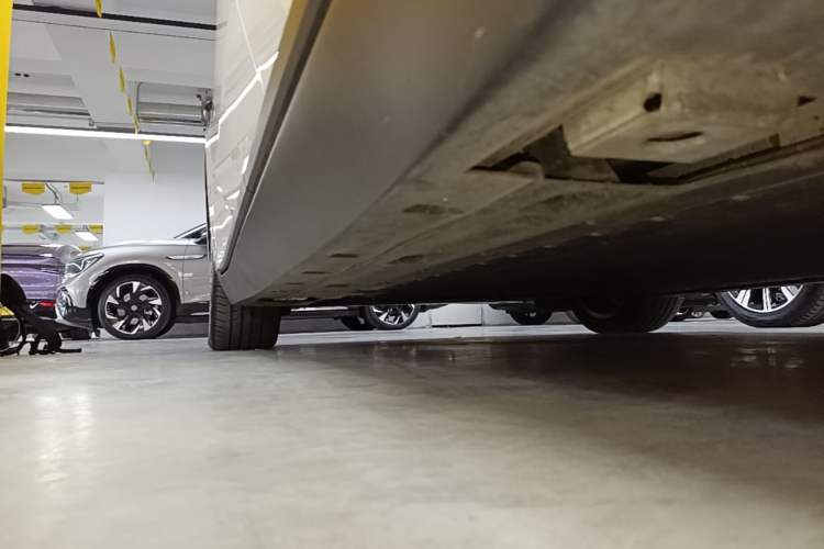 Used XPeng MONA M03 2024 620 with Ultra-Long Range Left Side Sill