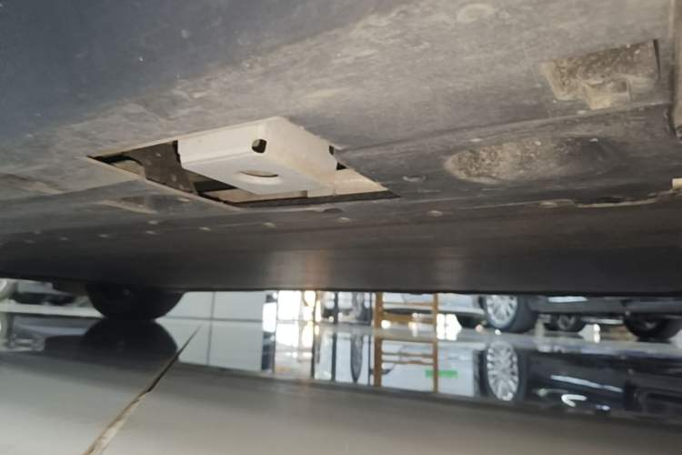 Used XPeng MONA M03 2024 620 with Ultra-Long Range Left Side Sill
