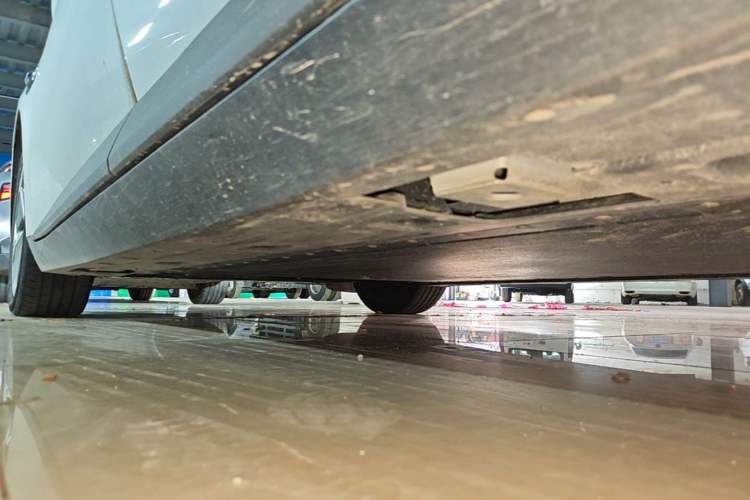 Used XPeng MONA M03 2024 620 with Ultra-Long Range Left Side Sill