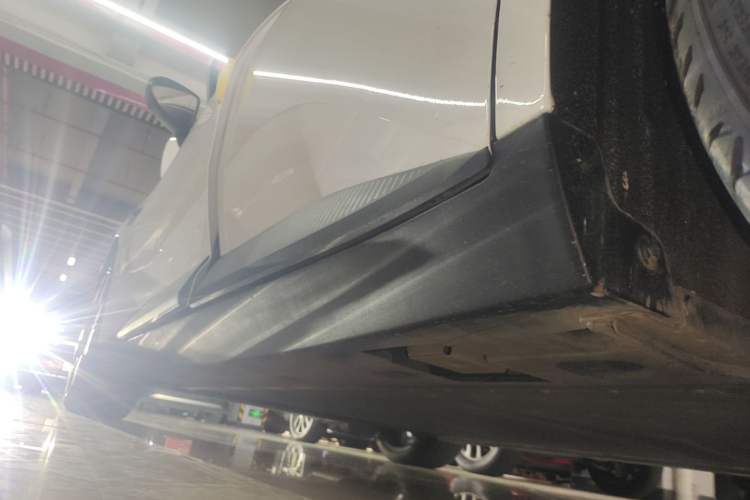 Used XPeng MONA M03 2024 620 with Ultra-Long Range Left Side Sill