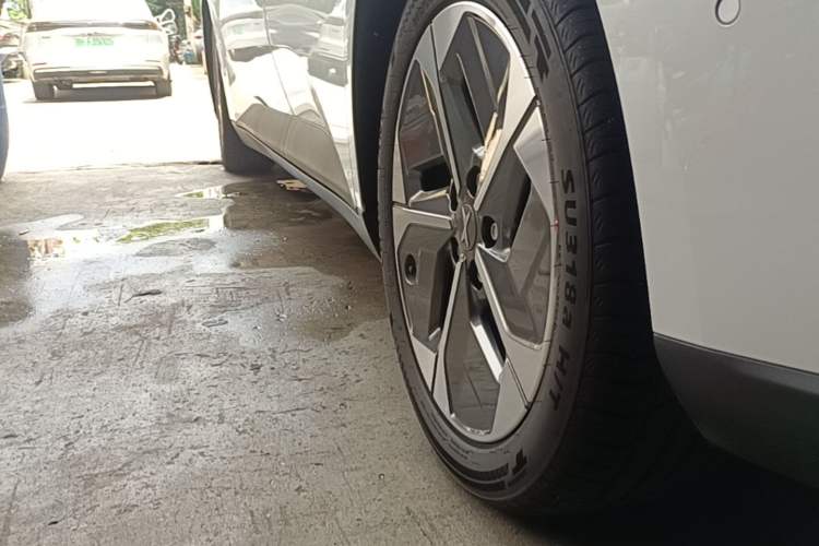 Used XPeng MONA M03 2024 515 Long-Range Left Side Sill