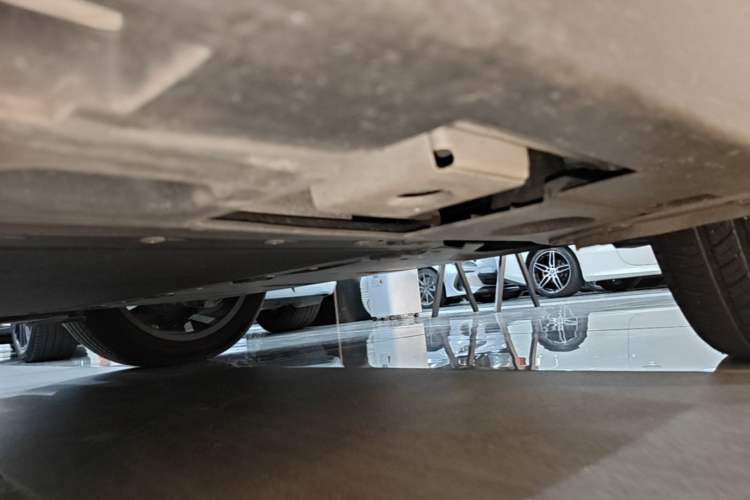 Used XPeng MONA M03 2024 620 with Ultra-Long Range Left Side Sill