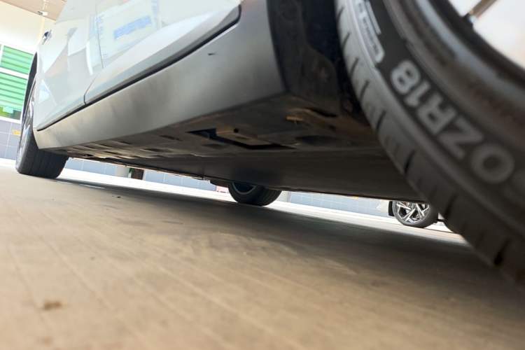 Used XPeng MONA M03 2024 620 with Ultra-Long Range Left Side Sill